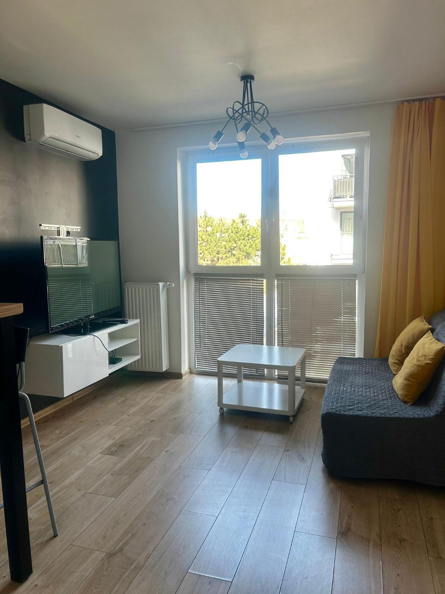 Apartment Black *